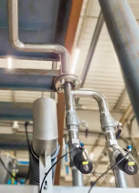 Conception, traçage et fabrication de trémie acier pour transfert industriel d'aliments pour animaux.