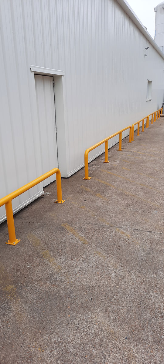 Barrières de protection extérieures en acier thermolaqué